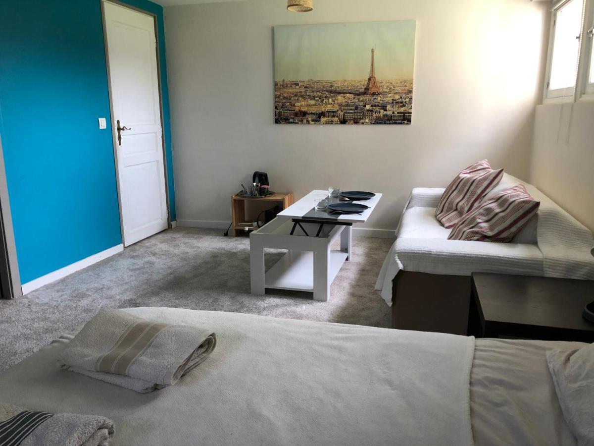 Chambre indépendante aux pied des Pyrénées Billere Extérieur photo